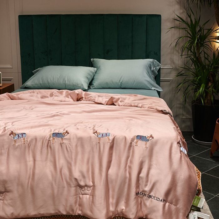 91家纺网 家纺一手货源 找家纺 汇庭 2021新款马德里系列纯色夏被 裸粉