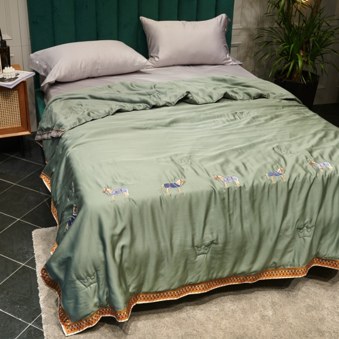 91家纺网 家纺一手货源 找家纺 汇庭 2021新款马德里系列纯色夏被 绿色