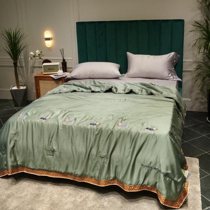 91家纺网 家纺一手货源 找家纺 汇庭 2021新款马德里系列纯色夏被 绿色