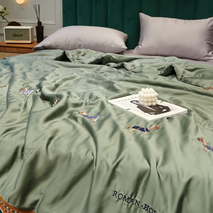 91家纺网 家纺一手货源 找家纺 汇庭 2021新款马德里系列纯色夏被 绿色