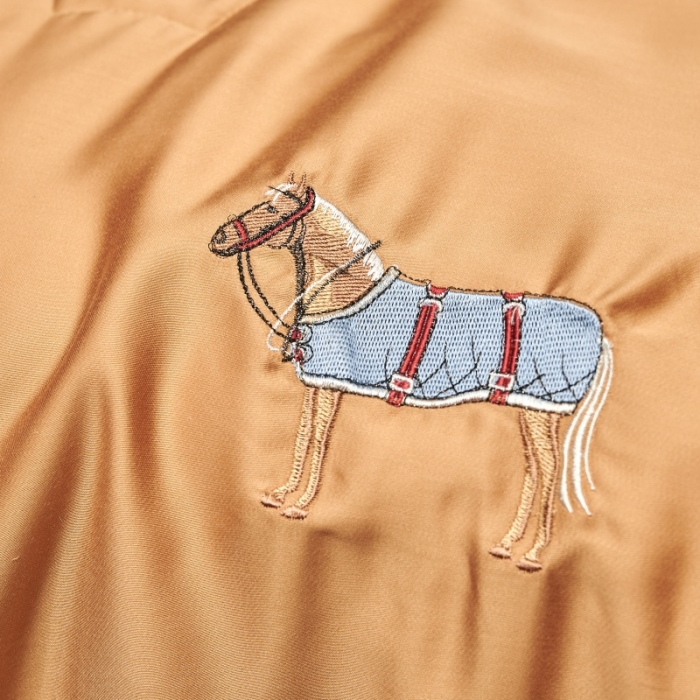 91家纺网 家纺一手货源 找家纺 汇庭 2021新款马德里系列纯色夏被 沙漠咖