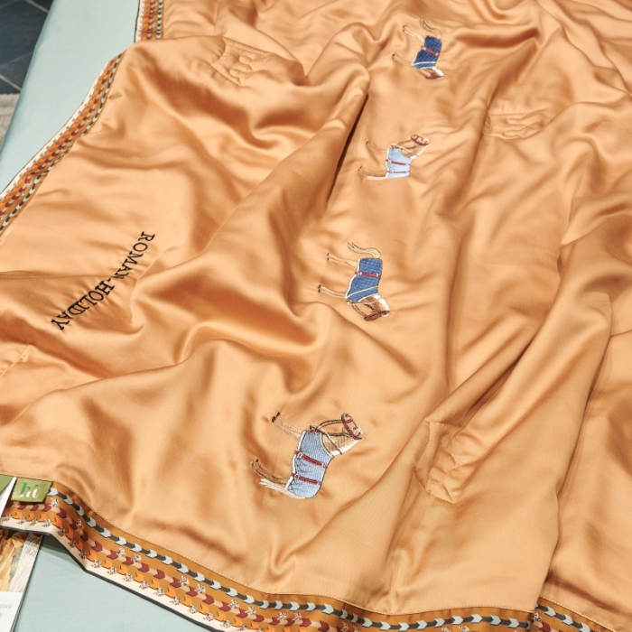 91家纺网 家纺一手货源 找家纺 汇庭 2021新款马德里系列纯色夏被 沙漠咖