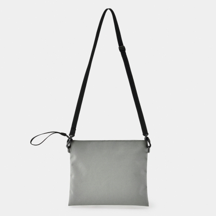 91家纺网 家纺一手货源 找家纺 【中挎包】日式无印便携良品手机包零钱包纯色单肩包便携防水挎包