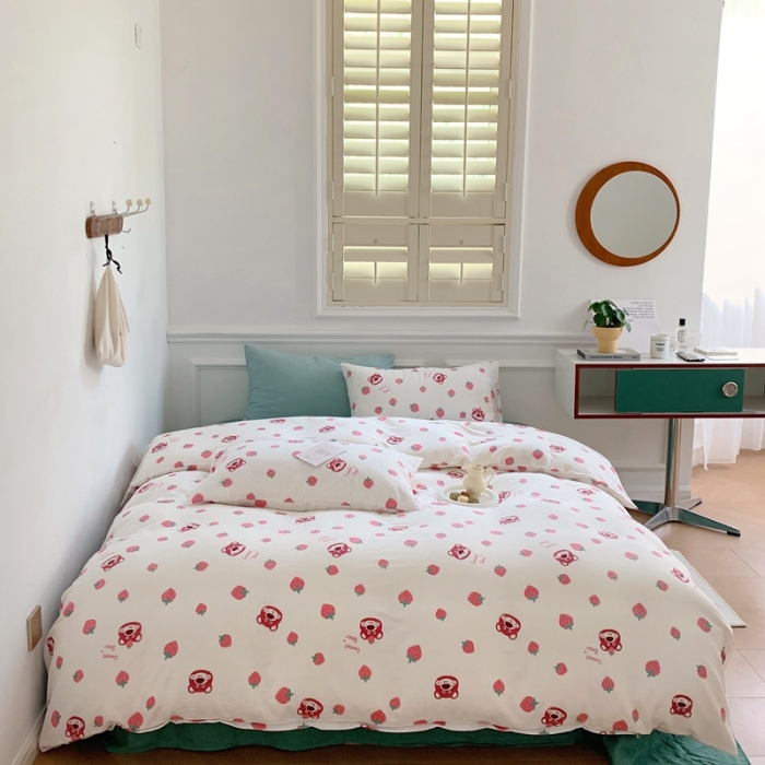 91家纺网 家纺一手货源 找家纺 黛馨 2025新款A类小清新双层纱四件套（实拍） 草莓熊