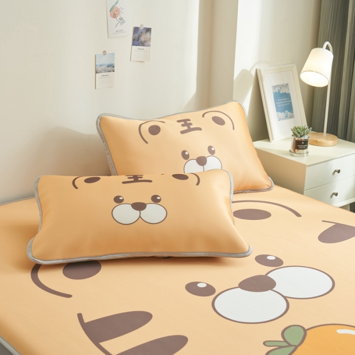 91家纺网 家纺一手货源 找家纺 慕尚 2025大版牛奶丝凉感丝工艺凉席床笠款三件套 可爱虎