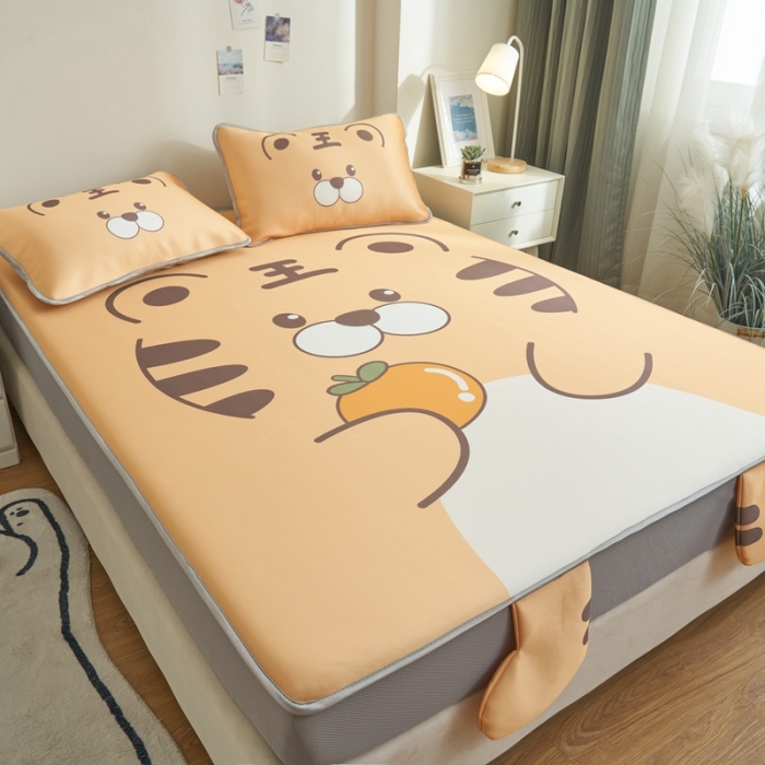 91家纺网 家纺一手货源 找家纺 慕尚 2025大版牛奶丝凉感丝工艺凉席床笠款三件套 可爱虎