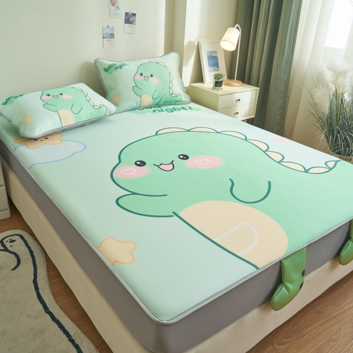 91家纺网 家纺一手货源 找家纺 慕尚 2025大版牛奶丝凉感丝工艺凉席床笠款三件套 我爱恐龙