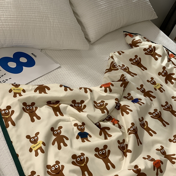 91家纺网 家纺一手货源 找家纺 汇庭 2021新款60sA类长绒棉大豆抗菌棉夏被 姜饼熊白