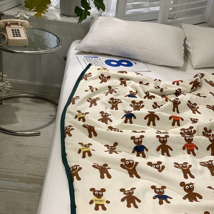 91家纺网 家纺一手货源 找家纺 汇庭 2021新款60sA类长绒棉大豆抗菌棉夏被 姜饼熊白