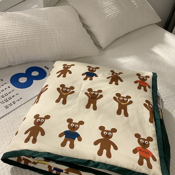 91家纺网 家纺一手货源 找家纺 汇庭 2021新款60sA类长绒棉大豆抗菌棉夏被 姜饼熊白