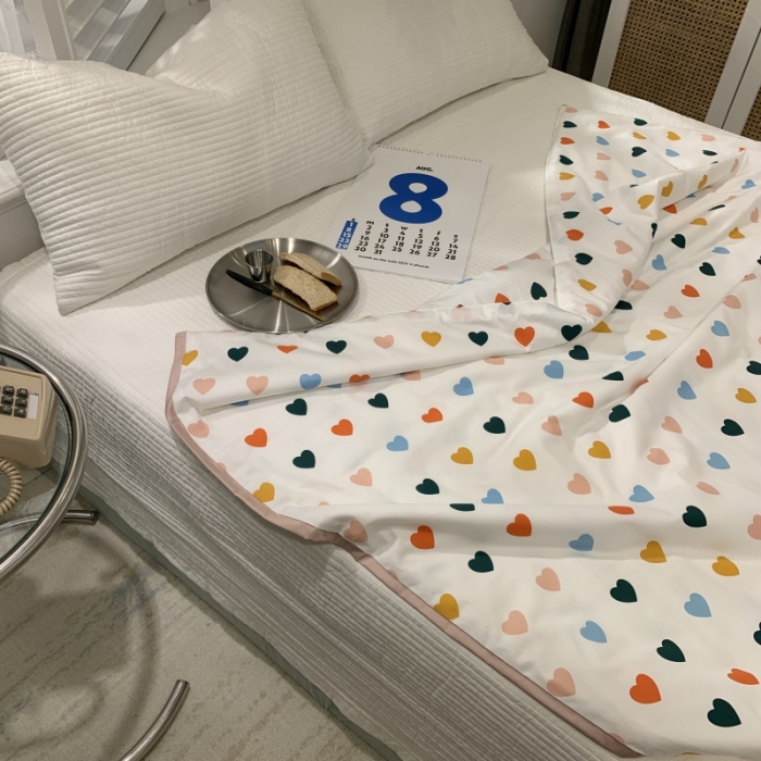 91家纺网 家纺一手货源 找家纺 汇庭 2021新款60sA类长绒棉大豆抗菌棉夏被 比心