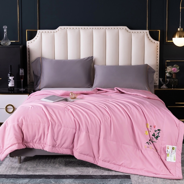 91家纺网 家纺一手货源 找家纺 （总）盈超2023新款凉感丝大豆纤维被夏被直播热款被子被芯