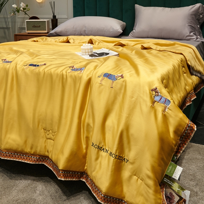 91家纺网 家纺一手货源 找家纺 汇庭  2020新款马德里夏被系列-实拍图 马德里黄