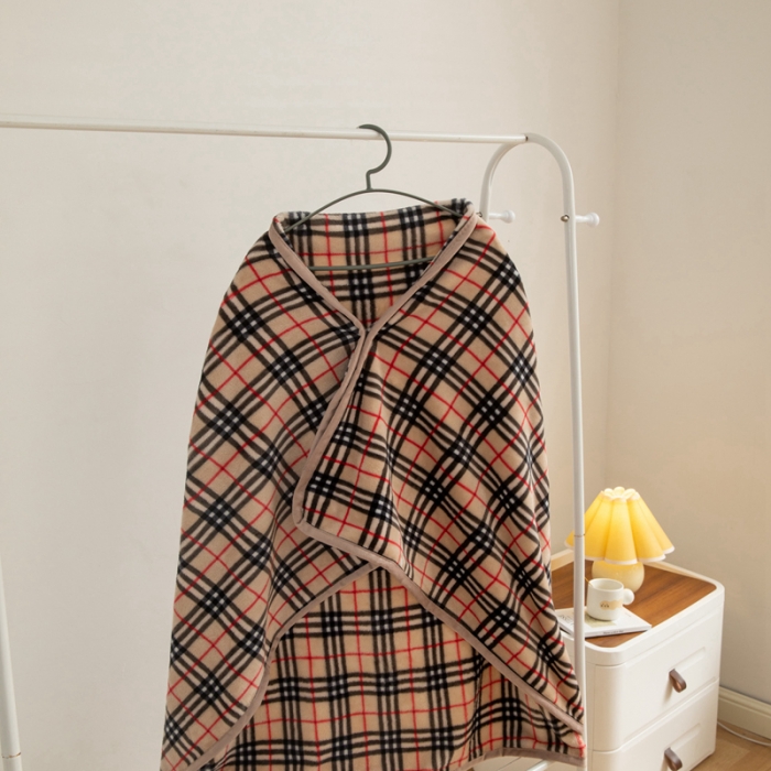 91家纺网 家纺一手货源 找家纺 恋尚羽 2025秋冬爆款印花披肩毯盖毯 宝莉格