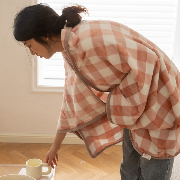 91家纺网 家纺一手货源 找家纺 恋尚羽 2025秋冬爆款印花披肩毯盖毯 粉小格