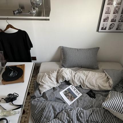 91家纺网 家纺一手货源 找家纺 (总)恋恋三季 2024新草叶纹提花条纹四件套-佛罗伦萨