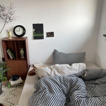 91家纺网 家纺一手货源 找家纺 恋恋三季 2024新草叶纹提花条纹四件套-佛罗伦萨-黑2