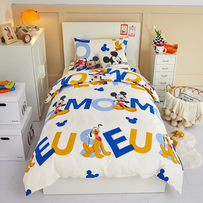 91家纺网 家纺一手货源 找家纺 金丝鸟 2022新款全棉斜纹13370三件套 字母米奇