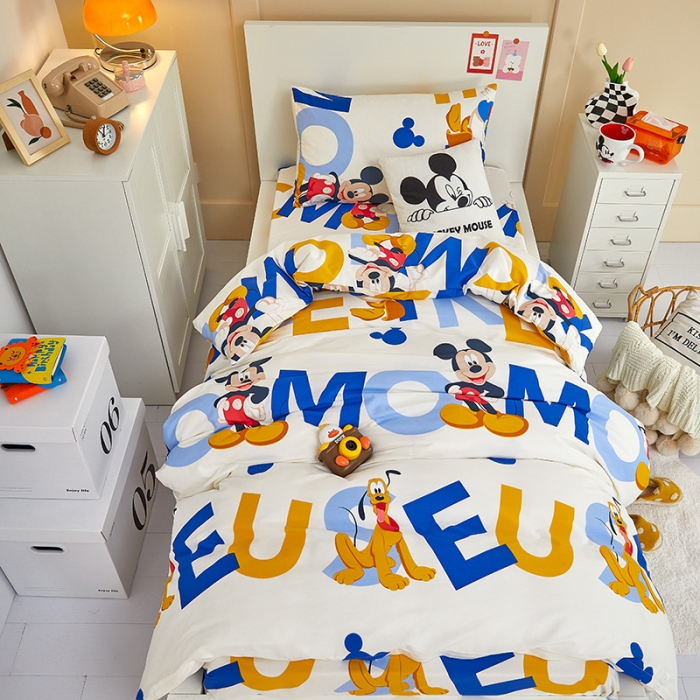 91家纺网 家纺一手货源 找家纺 金丝鸟 2022新款全棉斜纹13370三件套 字母米奇