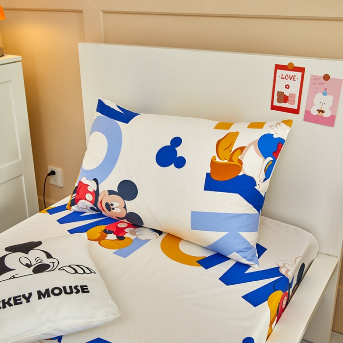 91家纺网 家纺一手货源 找家纺 金丝鸟 2022新款全棉斜纹13370三件套 字母米奇