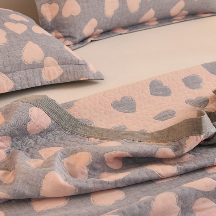 91家纺网 家纺一手货源 找家纺 安莱生活 2022新款全棉双层纱多功能夏被 心心相依