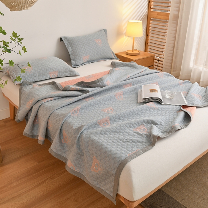 91家纺网 家纺一手货源 找家纺 安莱生活 2022新款全棉双层纱多功能夏被 熊熊乐园