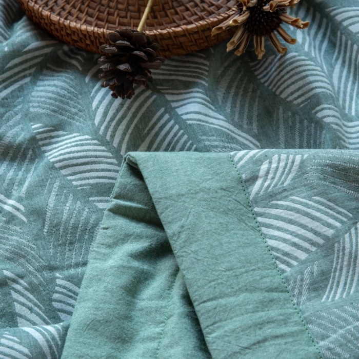 91家纺网 家纺一手货源 找家纺 安莱生活 2022新款全棉双层纱色织大提花夏被落叶缤纷-草绿