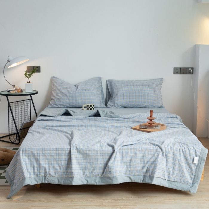 91家纺网 家纺一手货源 找家纺 安莱生活 2022新款水洗棉初恋格夏被夏被四件套 初恋浅蓝