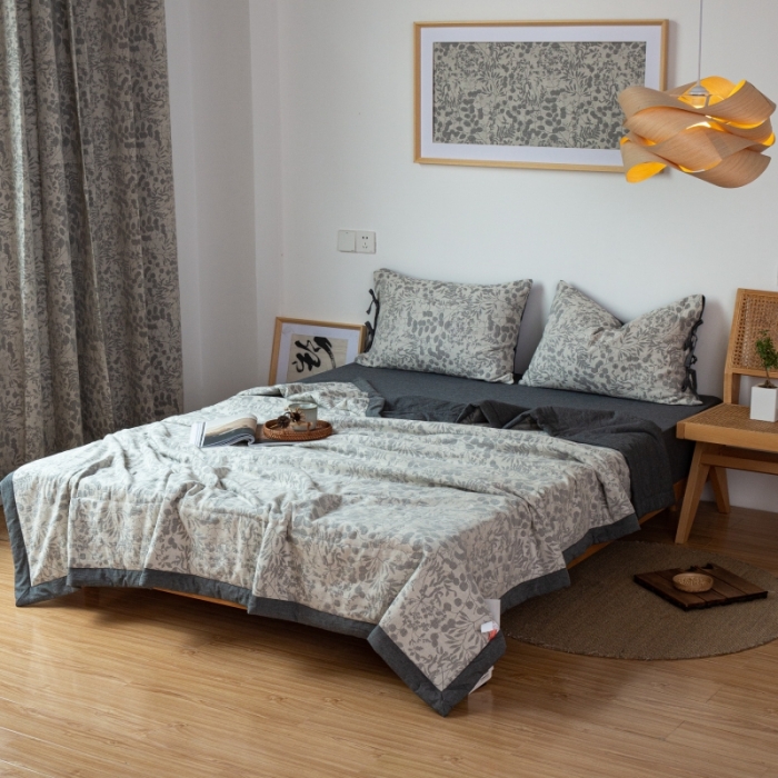 91家纺网 家纺一手货源 找家纺 安莱生活 2022新款全棉双层纱色织大提花夏被 栀子花-深灰