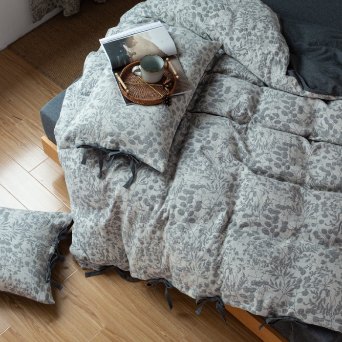 91家纺网 家纺一手货源 找家纺 2022高端双层纱栀子花色织大提花蝴蝶结工艺款四件套 栀子花-深灰