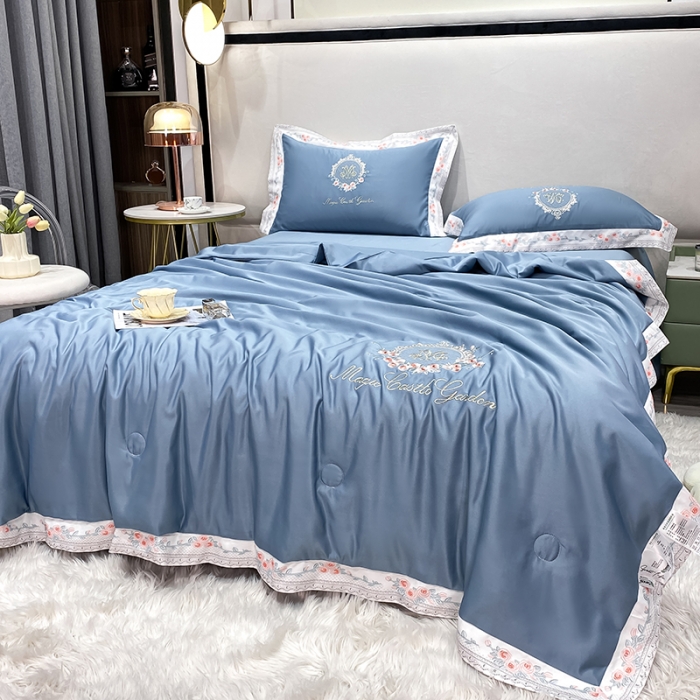 91家纺网 家纺一手货源 找家纺 丽卡家纺 2023新款水洗天丝刺绣夏被四件套-梦露梦露-天空蓝