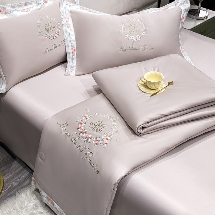 91家纺网 家纺一手货源 找家纺 丽卡家纺 2023新款水洗天丝刺绣夏被四件套-梦露梦露-米咖