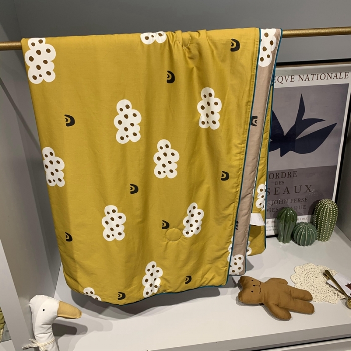 91家纺网 家纺一手货源 找家纺 汇庭 2020新款儿童大豆夏被 云朵黄