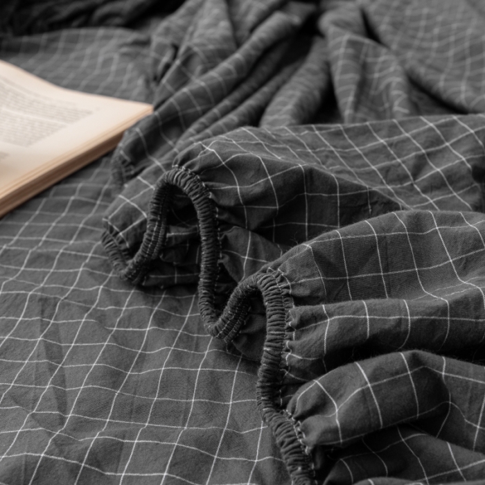 91家纺网 家纺一手货源 找家纺 宝士康家纺2023新款无印风系列床笠三件套 小灰格