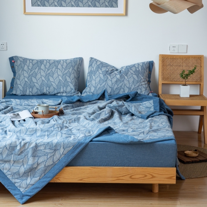 91家纺网 家纺一手货源 找家纺 （总）安莱生活 2023新款全棉双层纱色织大提花夏被落叶缤纷