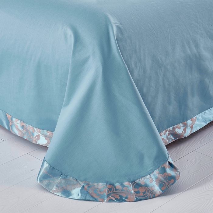 91家纺网 家纺一手货源 找家纺 卡迪亚 2022新款全棉13372贡缎提花四件套 黛菲尔冰蓝