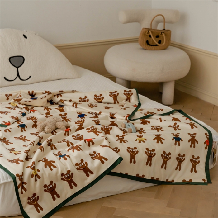 91家纺网 家纺一手货源 找家纺 汇庭 2022新款60sA类长绒棉大豆夏被 姜饼人白