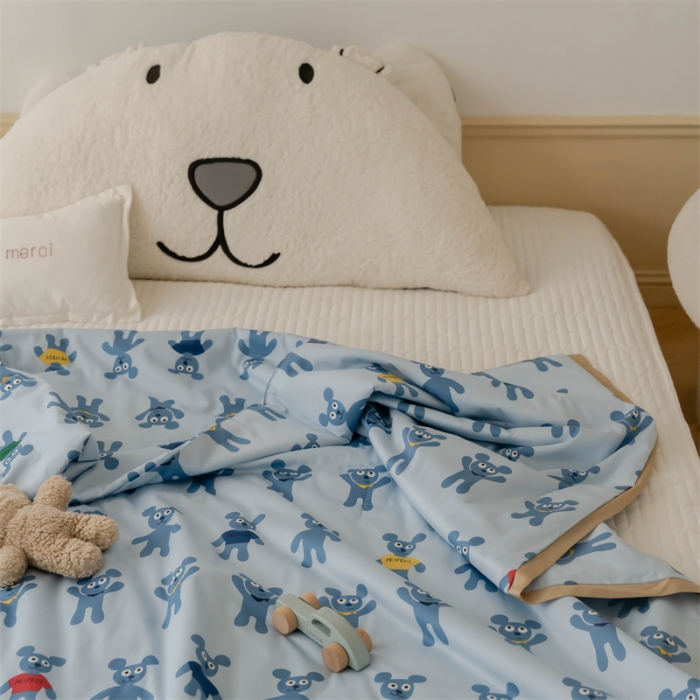 91家纺网 家纺一手货源 找家纺 汇庭 2022新款60sA类长绒棉大豆夏被 姜饼人蓝