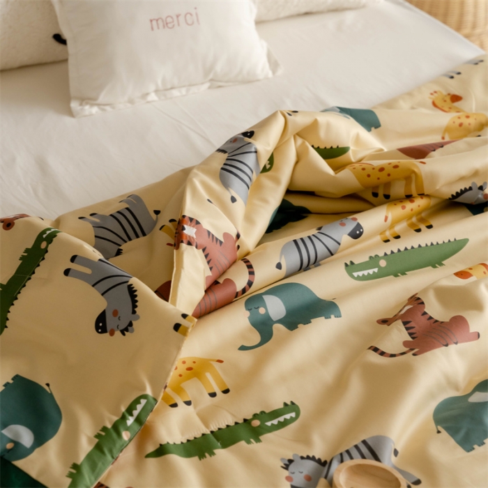 91家纺网 家纺一手货源 找家纺 汇庭 2022新款60sA类长绒棉大豆夏被 快乐斑马