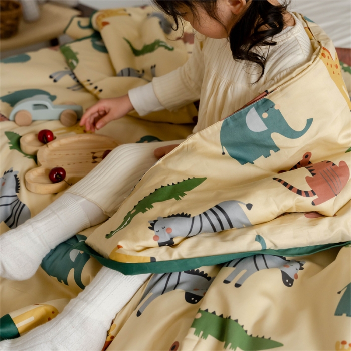 91家纺网 家纺一手货源 找家纺 汇庭 2022新款60sA类长绒棉大豆夏被 快乐斑马