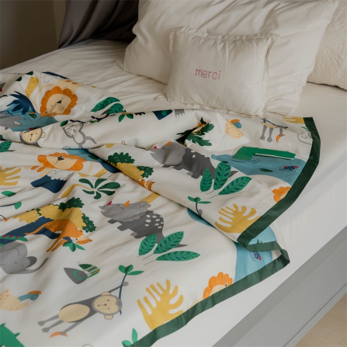 91家纺网 家纺一手货源 找家纺 汇庭 2022新款60sA类长绒棉大豆夏被 快乐森林