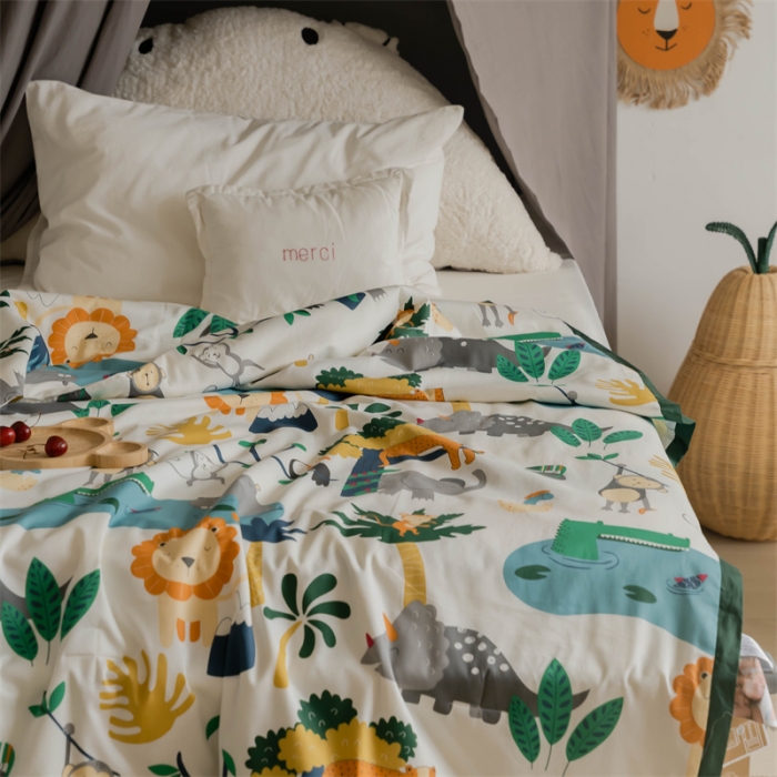 91家纺网 家纺一手货源 找家纺 汇庭 2022新款60sA类长绒棉大豆夏被 快乐森林