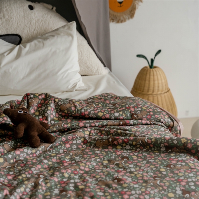 91家纺网 家纺一手货源 找家纺 汇庭 2022新款60sA类长绒棉大豆夏被 鹿卡卡