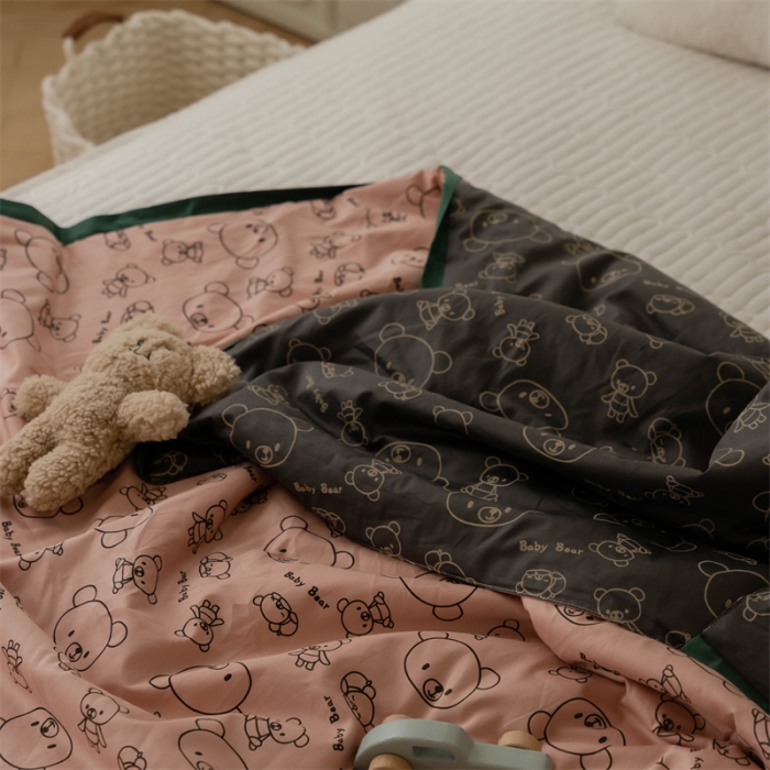 91家纺网 家纺一手货源 找家纺 汇庭 2022新款60sA类长绒棉大豆夏被 趴趴熊