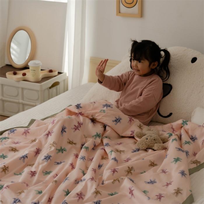 91家纺网 家纺一手货源 找家纺 汇庭 2022新款60sA类长绒棉大豆夏被 闪闪熊