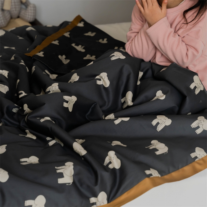 91家纺网 家纺一手货源 找家纺 汇庭 2022新款60sA类长绒棉大豆夏被 象多多