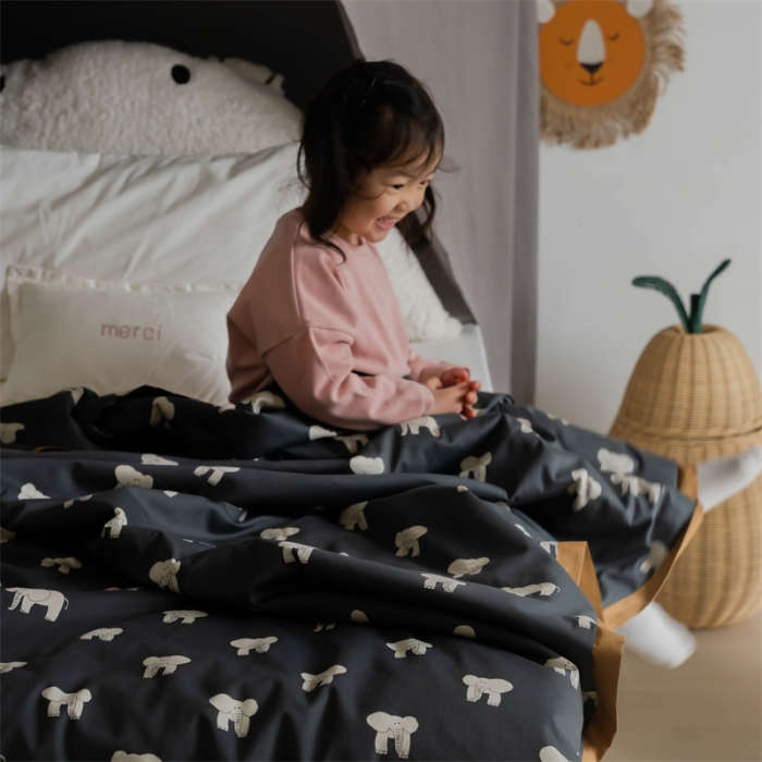 91家纺网 家纺一手货源 找家纺 汇庭 2022新款60sA类长绒棉大豆夏被 象多多