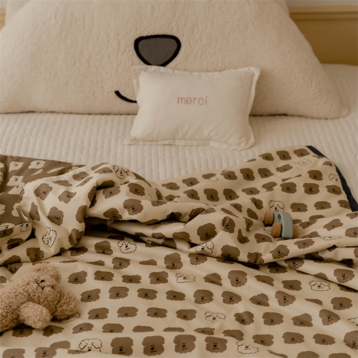 91家纺网 家纺一手货源 找家纺 汇庭 2022新款60sA类长绒棉大豆夏被 小狗口袋