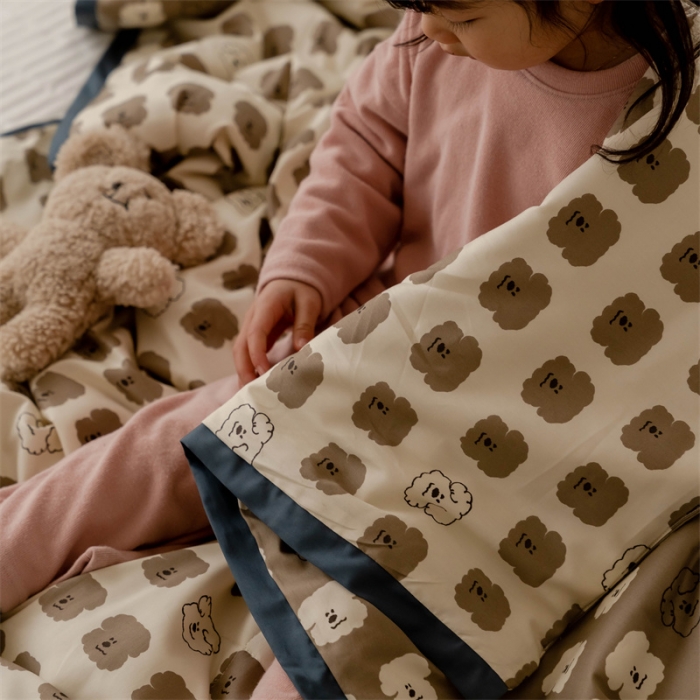 91家纺网 家纺一手货源 找家纺 汇庭 2022新款60sA类长绒棉大豆夏被 小狗口袋