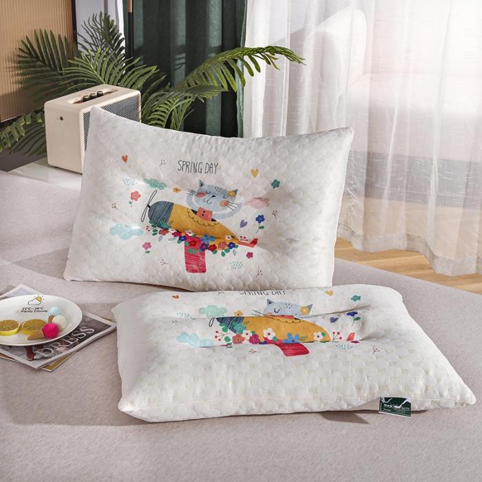 91家纺网 家纺一手货源 找家纺 2025新款卡通乳胶枕芯成人儿童碎乳胶颗粒护颈枕头